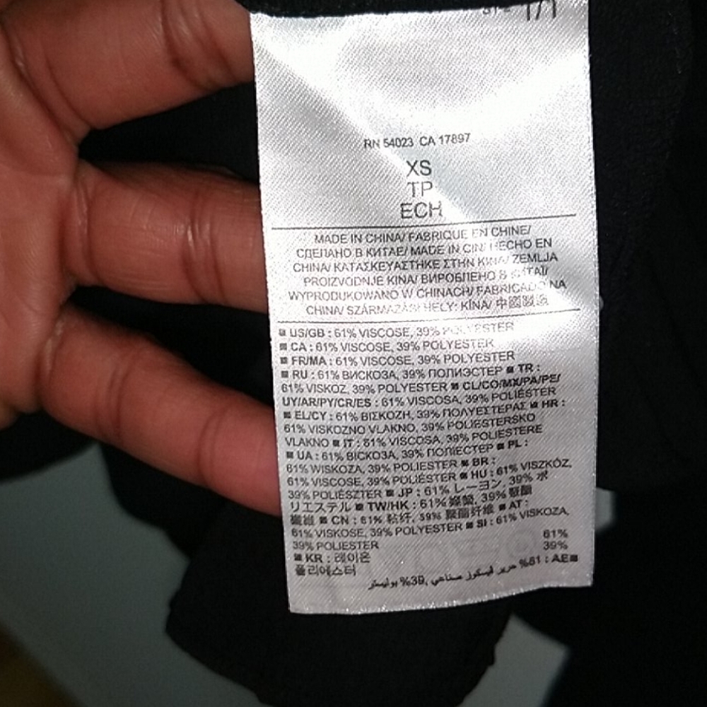 Women's black banana republic top - Picture 6 of 6